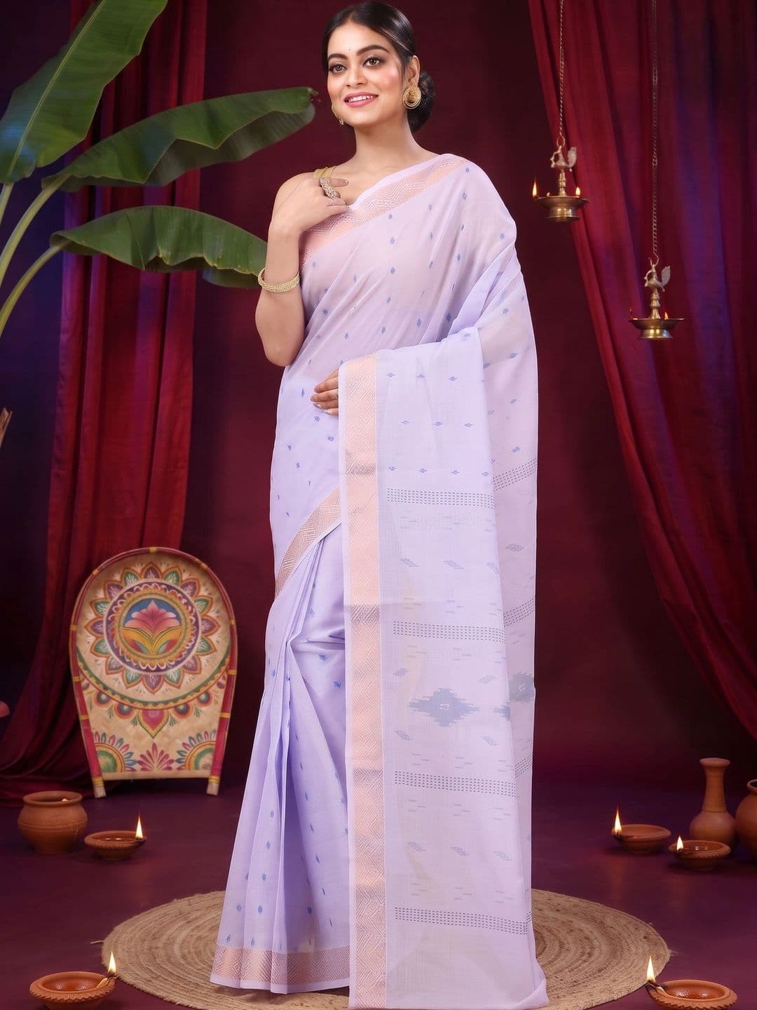 GitAsit Woven Design Sequinned Pure Cotton Handloom Taant Saree - view 1