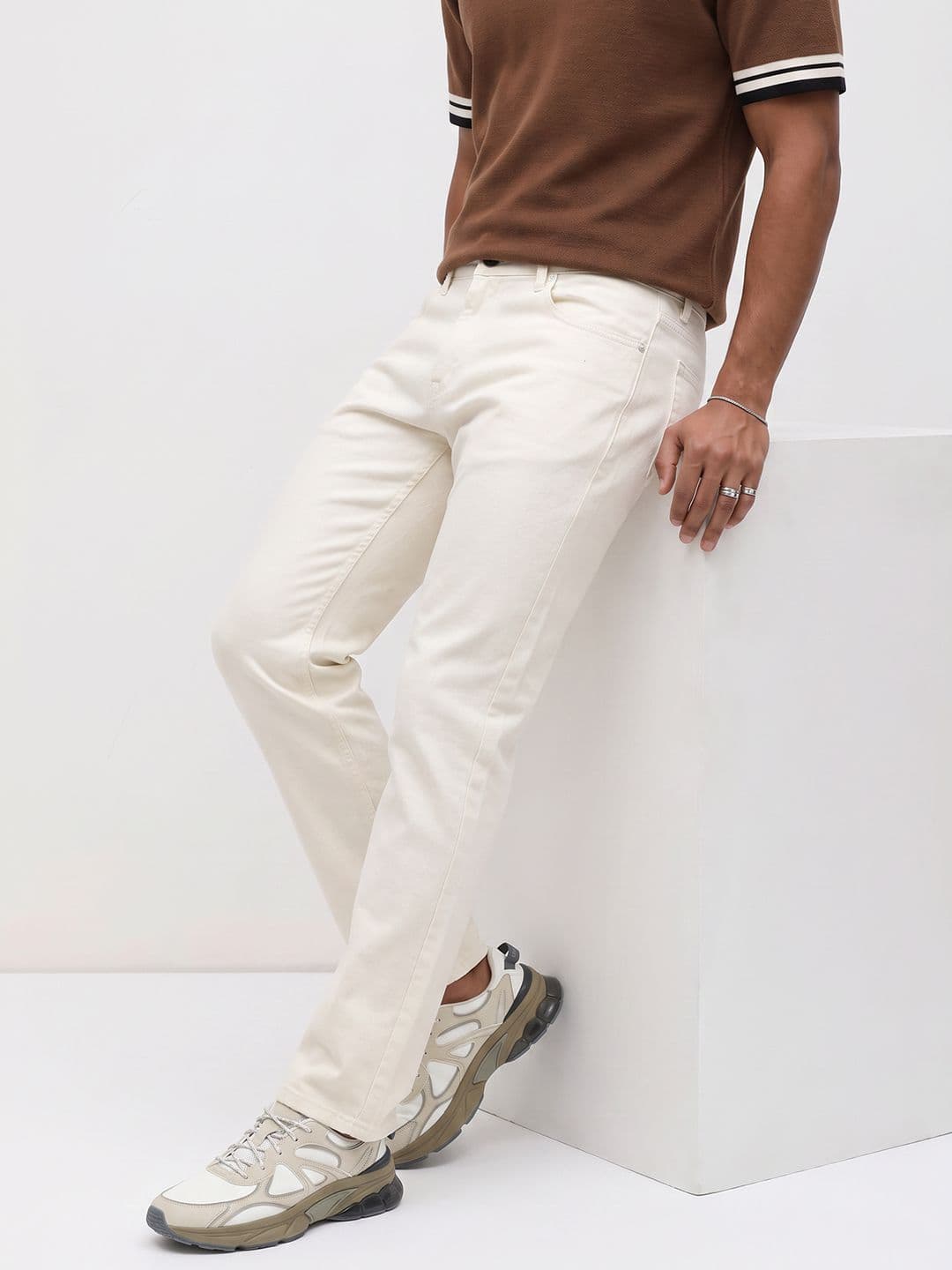 The Roadster Life Co. Men Slim Fit Light Fade Stretchable Jeans - view 1