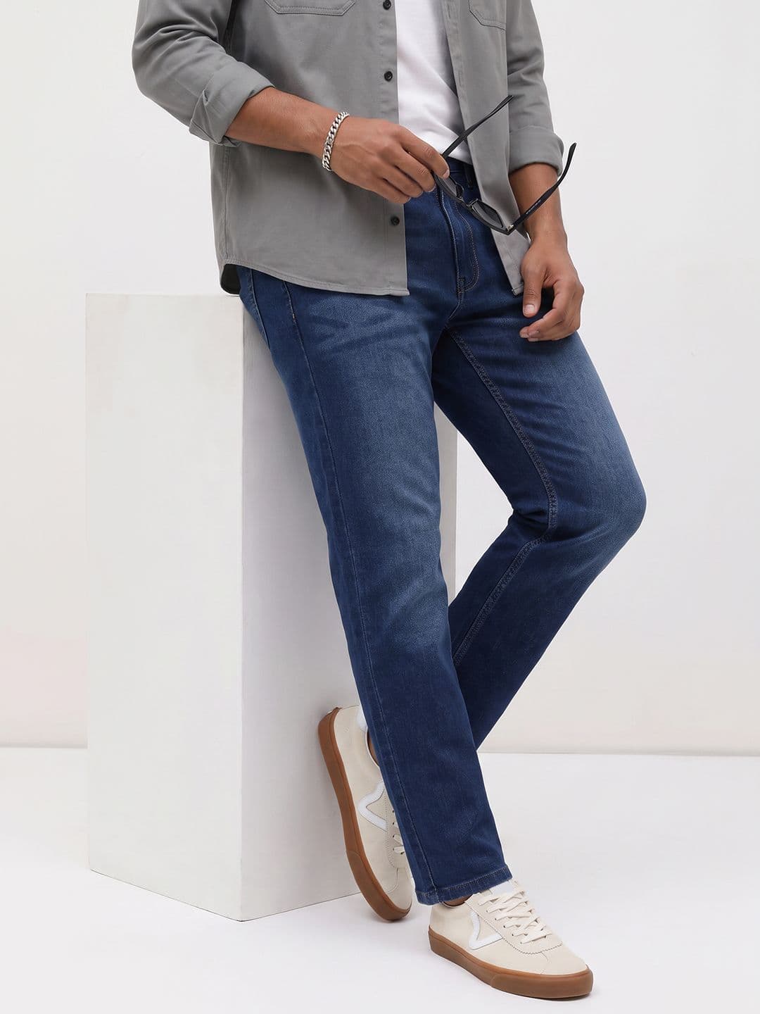 The Roadster Life Co. Men Slim Fit Light Fade Stretchable Jeans - view 1