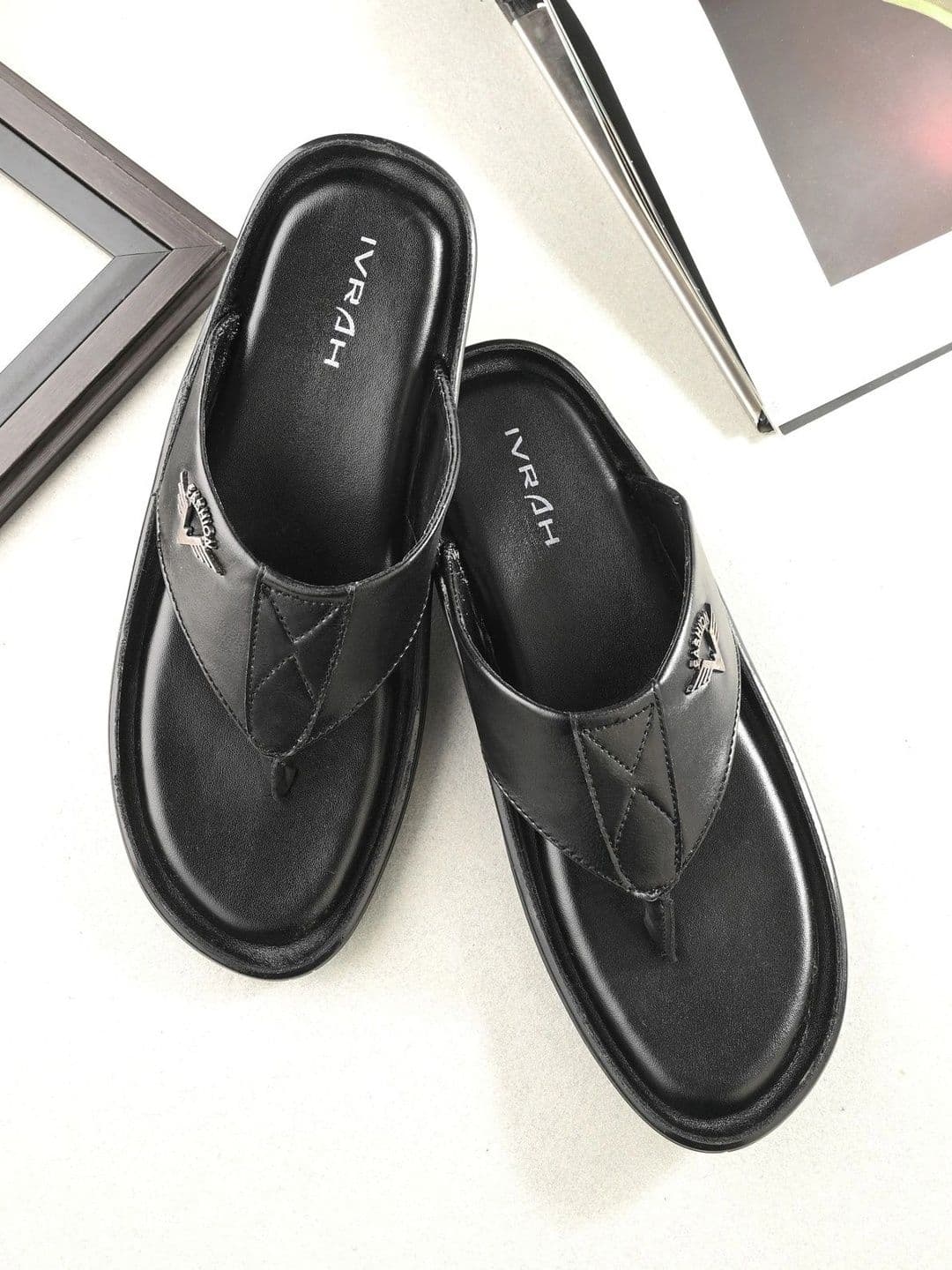 IVRAH Men Textured Comfort Sandals - view 1