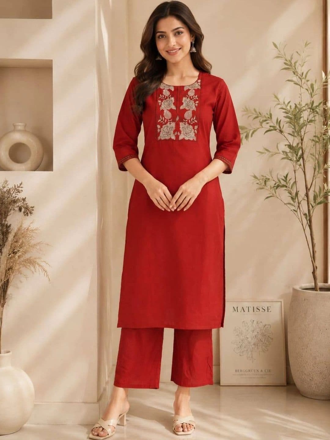 VASTRAHOUSE Women Floral Embroidered Regular Thread Work Kurta with Palazzos - view 1