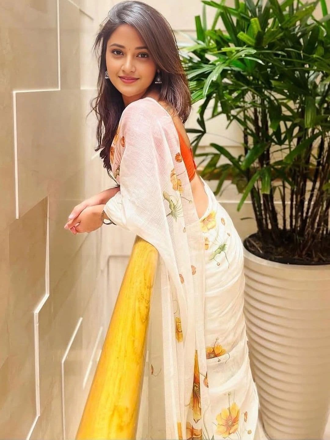 FIXAL FASHION Floral Silk Cotton Saree - view 1
