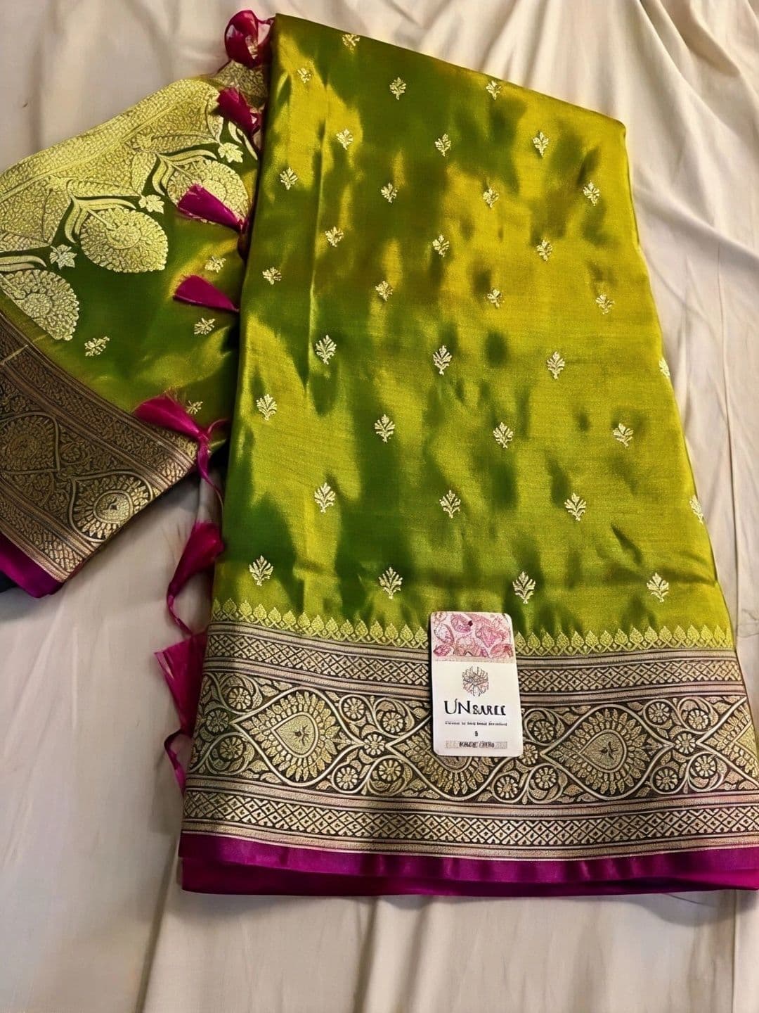 FASHION SENSE Woven Design Zari Satin Banarasi Saree - view 1