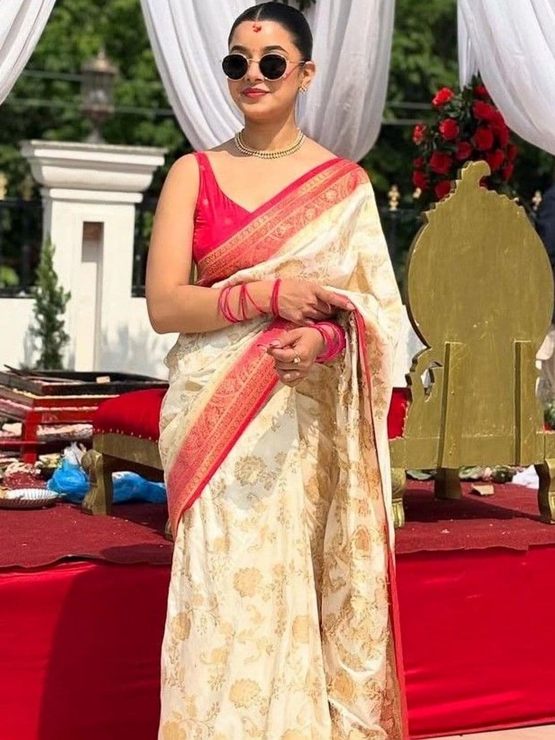 Moda Rapido Woven Design Zari Art Silk Heavy Work Banarasi Saree - view 1