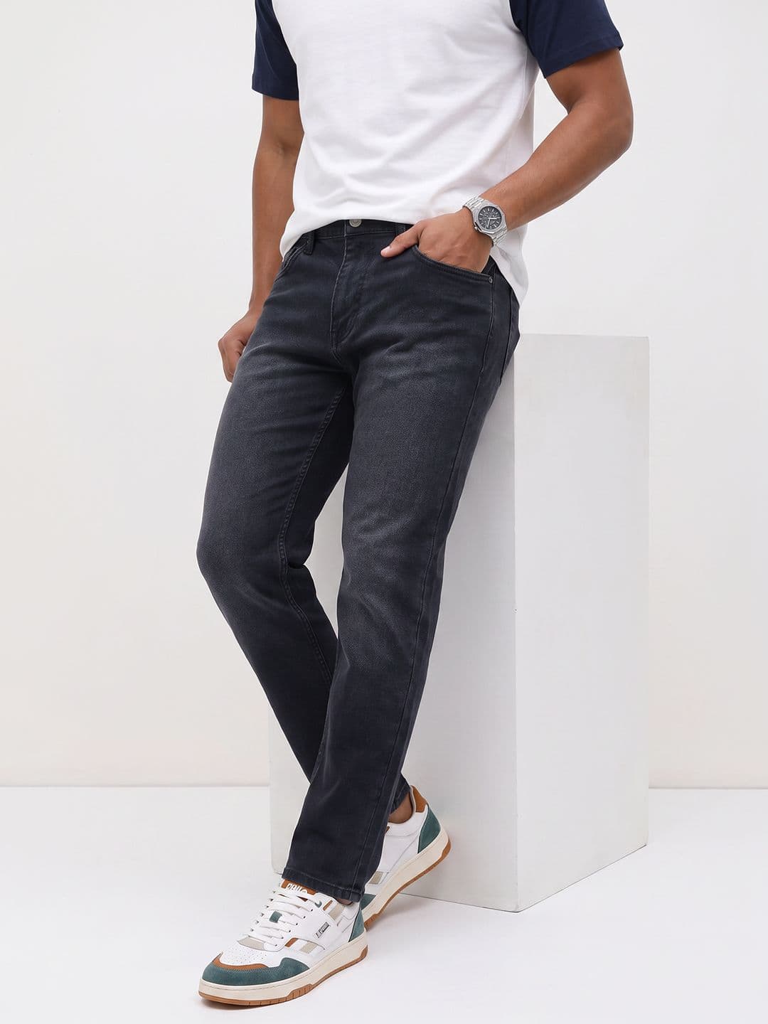 The Roadster Life Co. Men Slim Fit Light Fade Stretchable Jeans - view 1