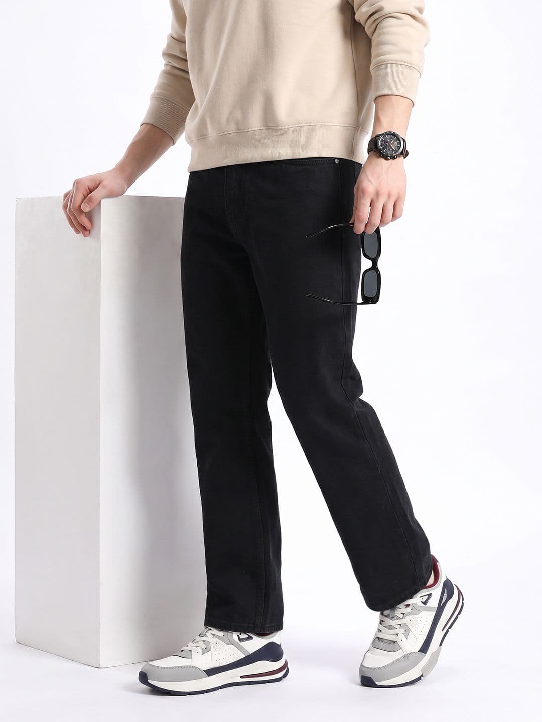 Aeropostale Men Relaxed Fit High-Rise Jeans - view 1