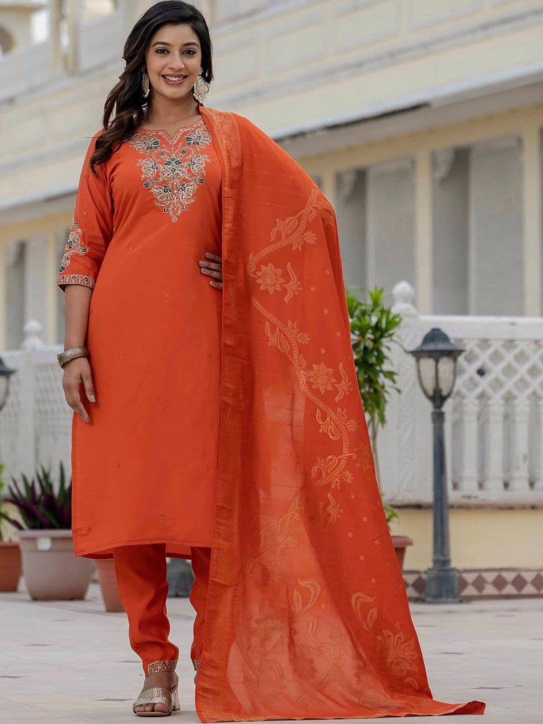 Panzora Women Ethnic Motifs Embroidered Regular Thread Work Kurta with Churidar & With Dupatta - view 1