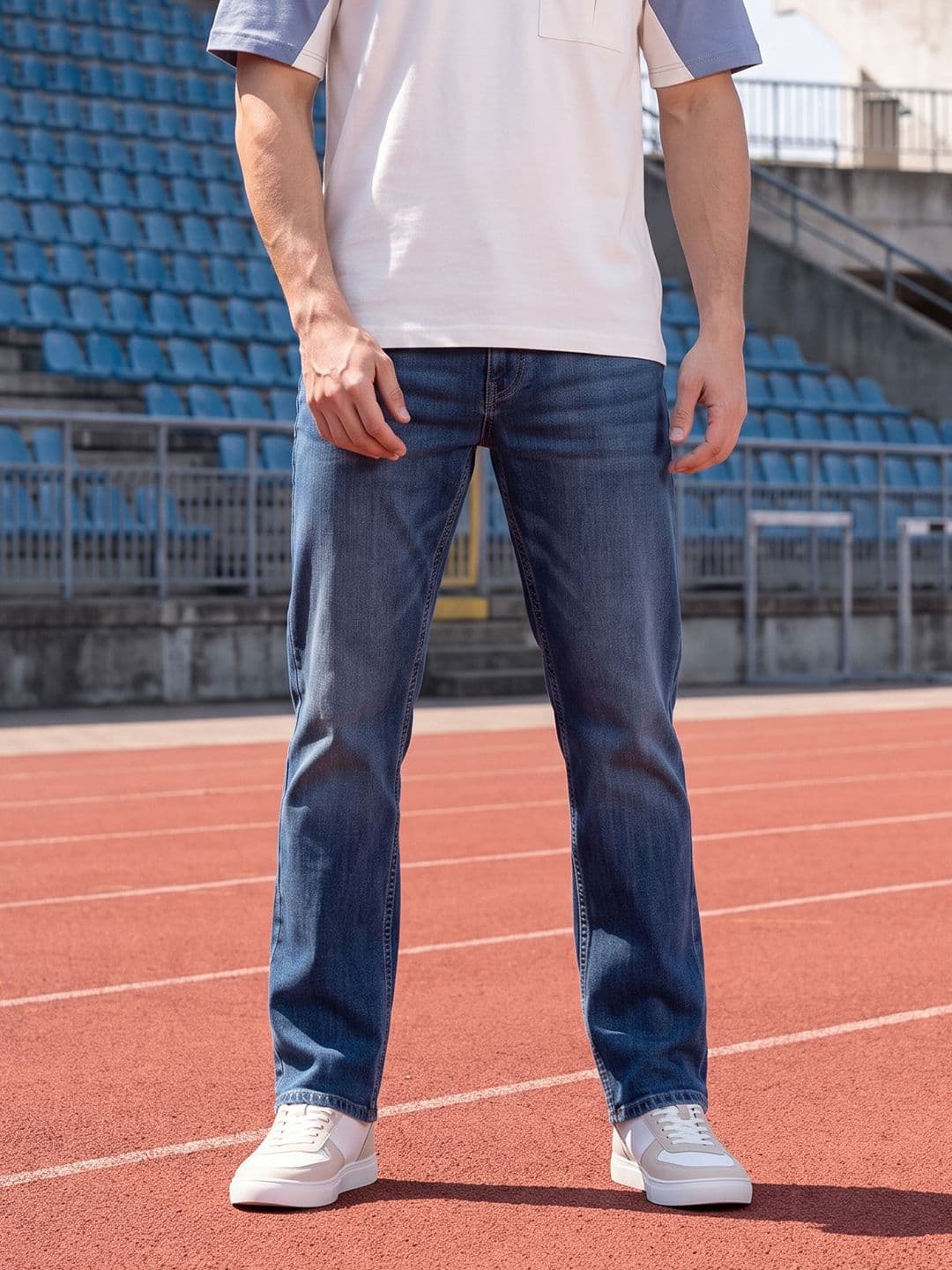 Aeropostale Men Straight Fit Jeans - view 1