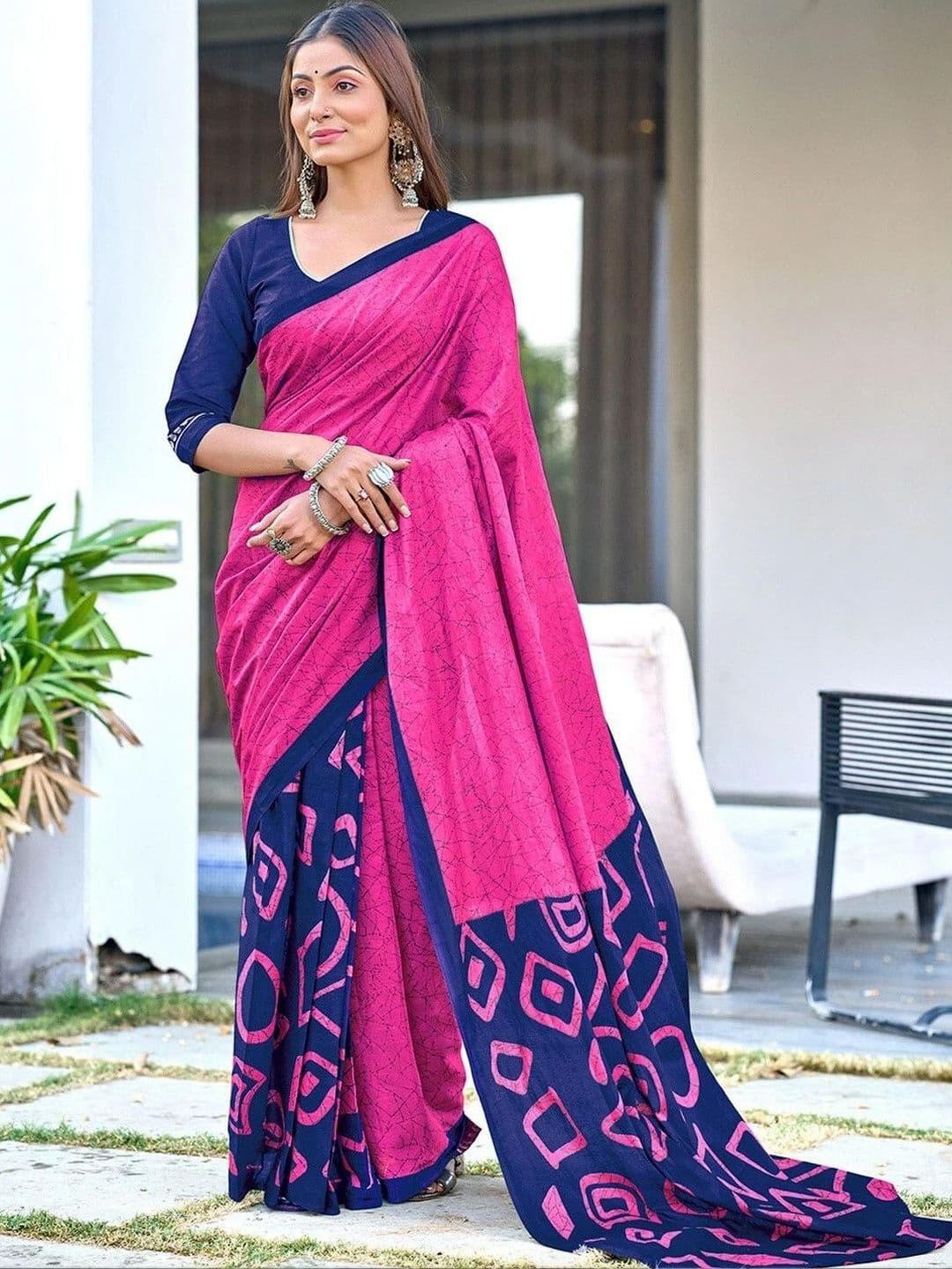 alkaa fashion Pure Linen Saree - view 1