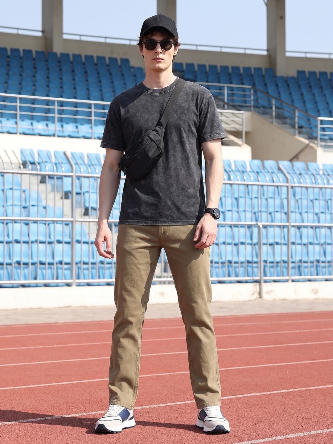 Aeropostale Men Regular Fit Stretchable Khaki Jeans - view 1