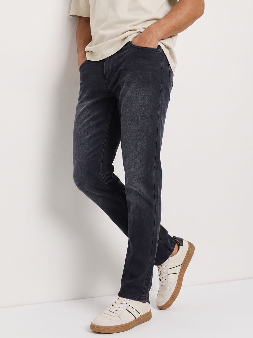 The Roadster Life Co. Men Slim Fit Light Fade Jeans - view 1