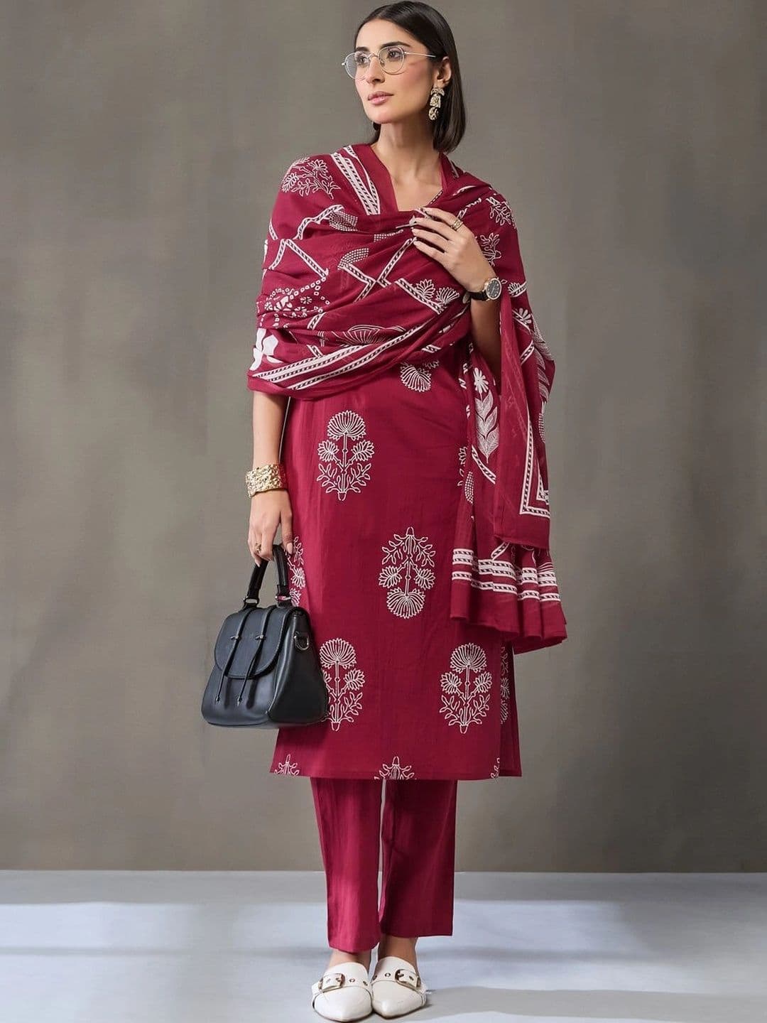 Navibhu Formal Women Ethnic Motifs Printed Regular Pure Cotton Kurta with Trousers & With Dupatta - view 1