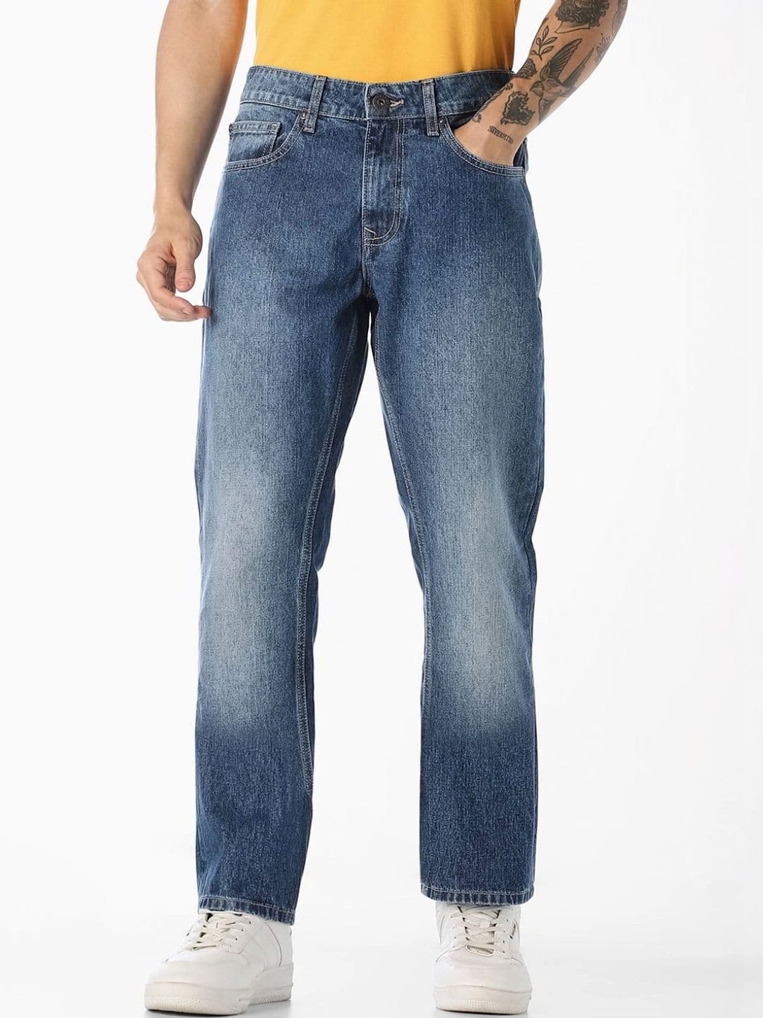 Jack & Jones Men Clark Regular Fit Low-Rise Low Distress Light Fade Stretchable Jeans - view 1