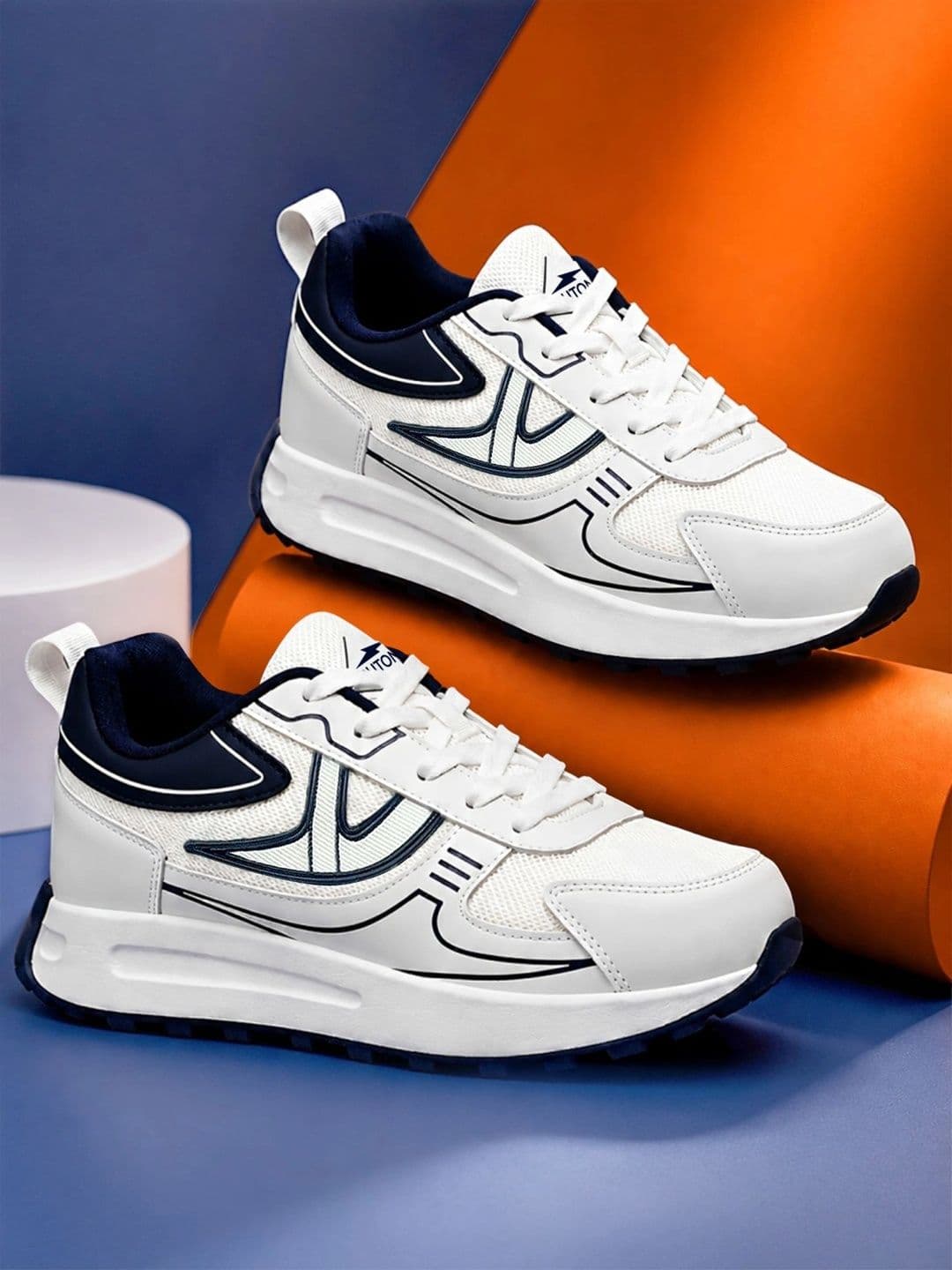 Bruton Men Mesh Running Non-Marking Shoes - view 1