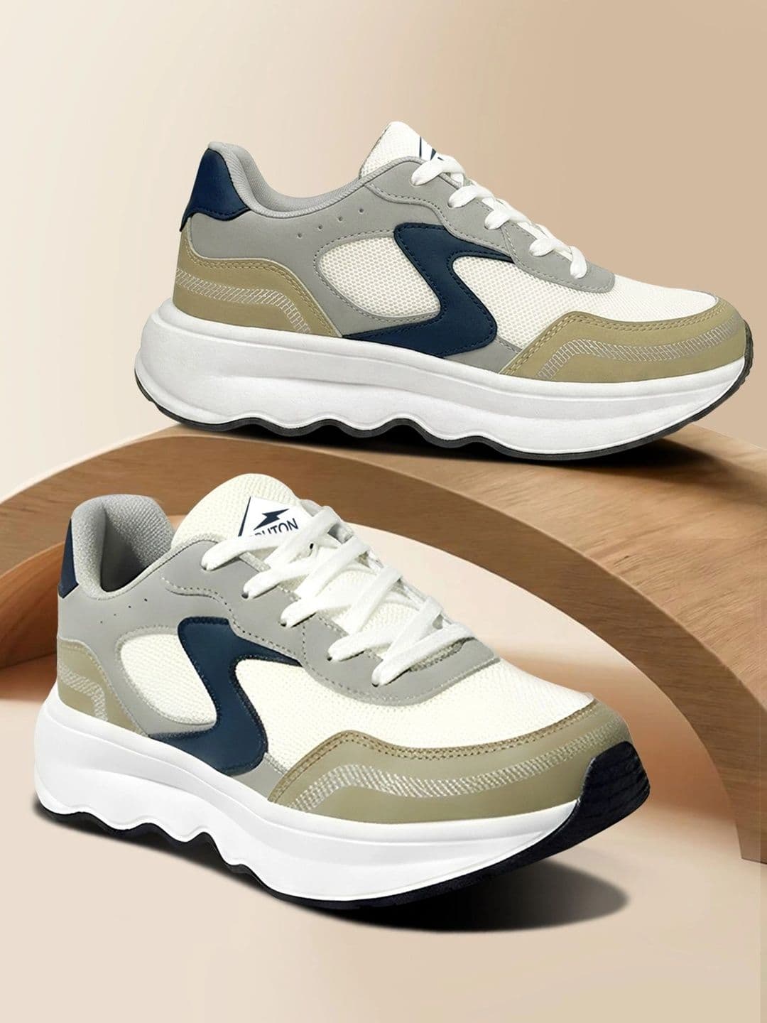 Bruton Men Mesh Running Shoes - view 1