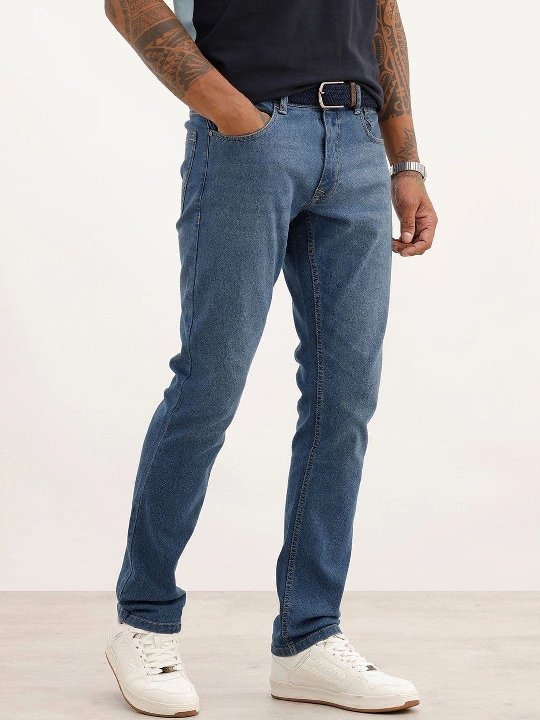 WROGN Men Slim Fit Mid-Rise Light Fade Stretchable Jeans - view 1