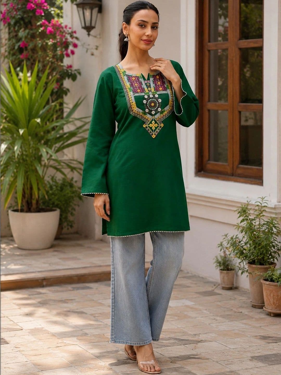 SANTOPERA DESIGNER Women Ethnic Motifs Embroidered Thread Work Kurta - view 1