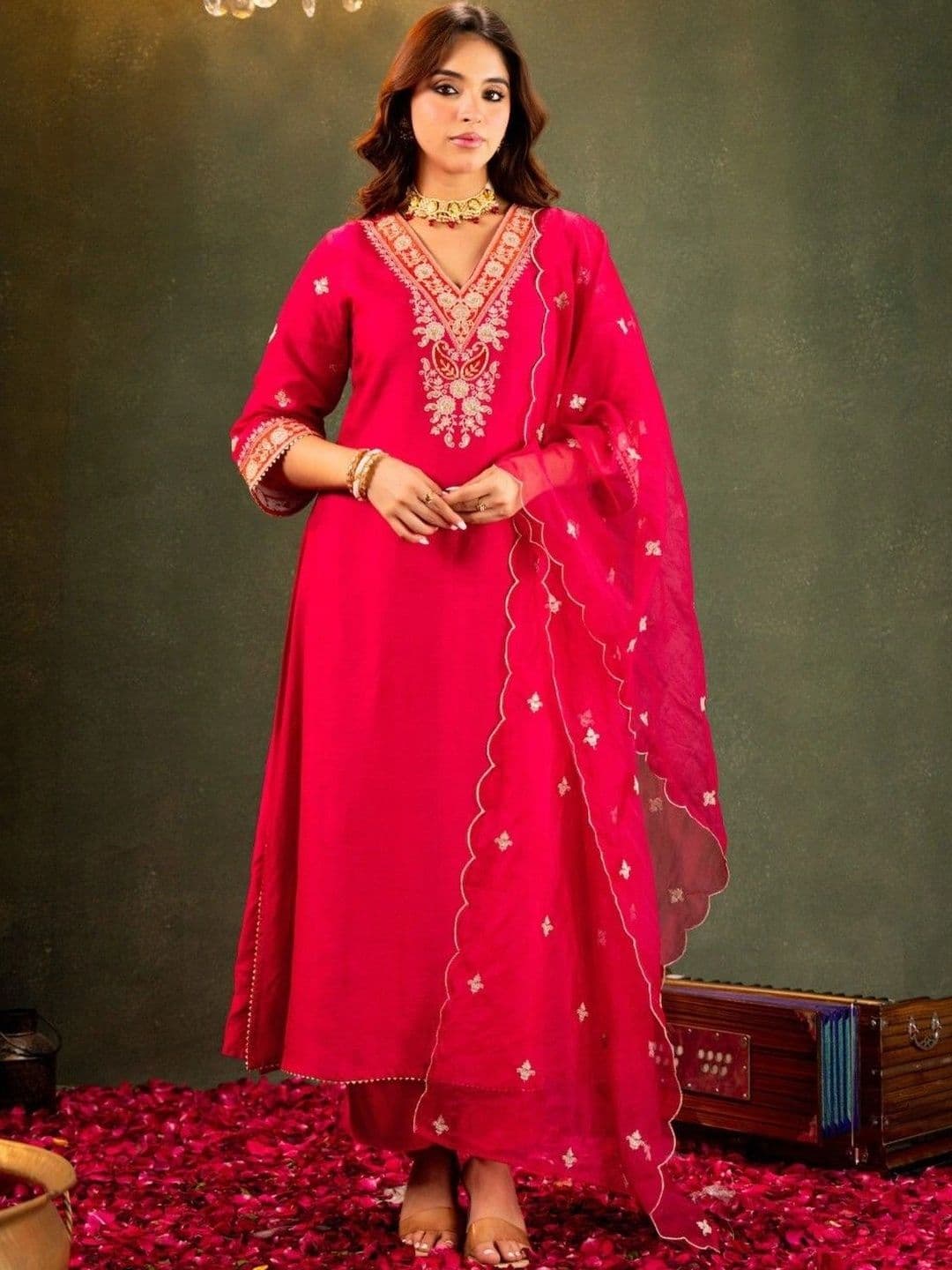 Morang Women Ethnic Motifs Embroidered Regular Thread Work Kurta with Trousers & With Dupatta - view 1