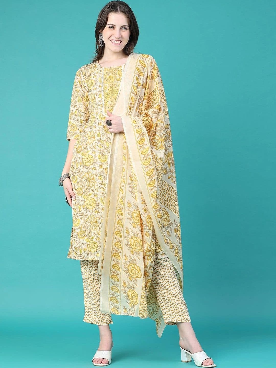 LIMEROAD Women Floral Printed Regular Thread Work Kurta with Trousers & With Dupatta - view 1