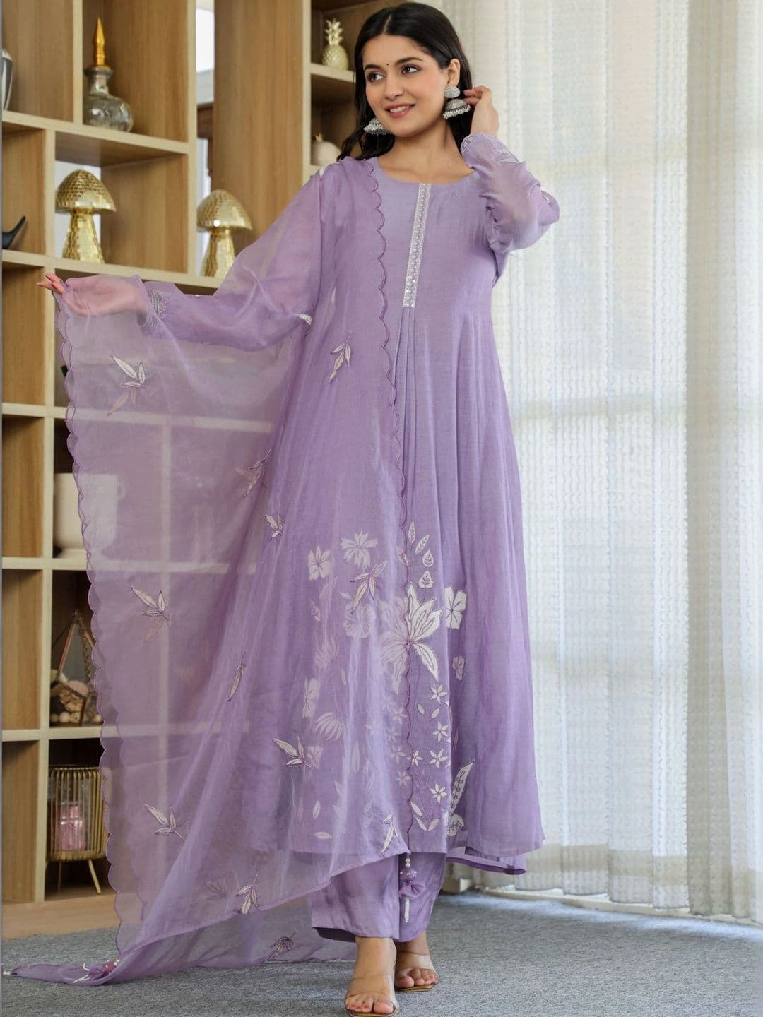 Tankori Women Floral Embroidered Empire Thread Work Chanderi Silk Kurta with Trousers & With Dupatta - view 1