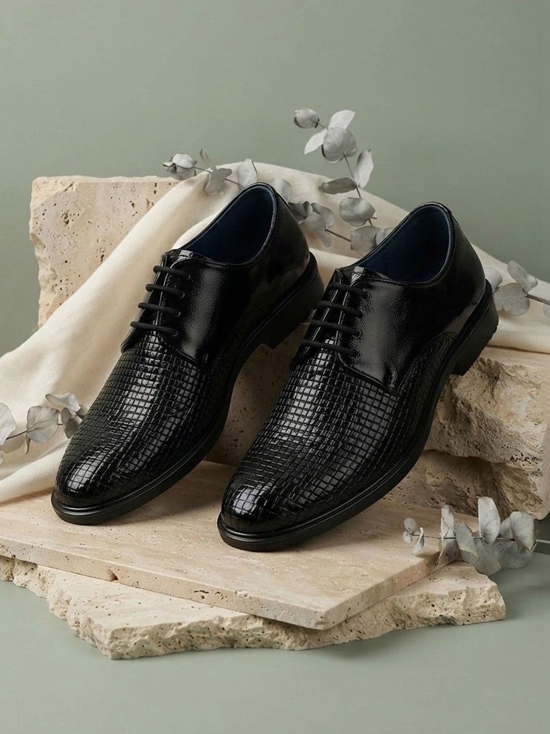 House of Pataudi Men Textured Round Toe Lace-Ups Formal Derbys - view 1