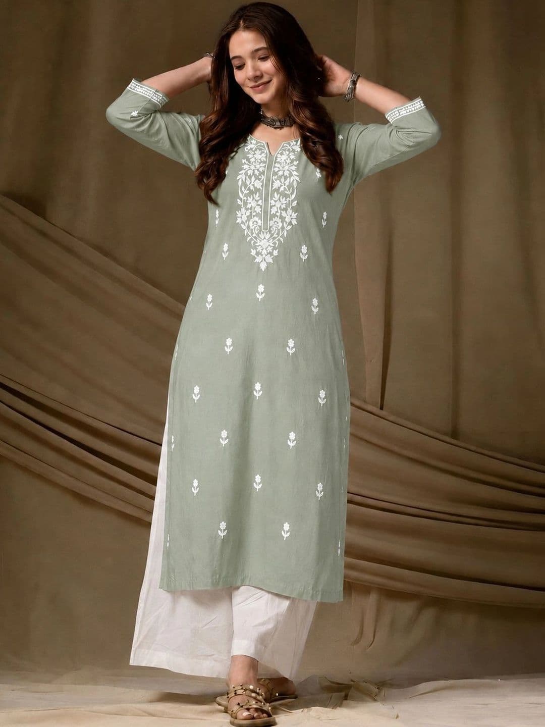 FORKEY Women Ethnic Motifs Embroidered Thread Work Kurta - view 1