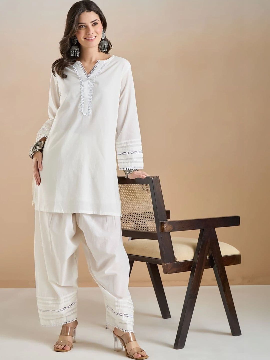 Divena Women Regular Thread Work Pure Cotton Kurta with Patiala - view 1