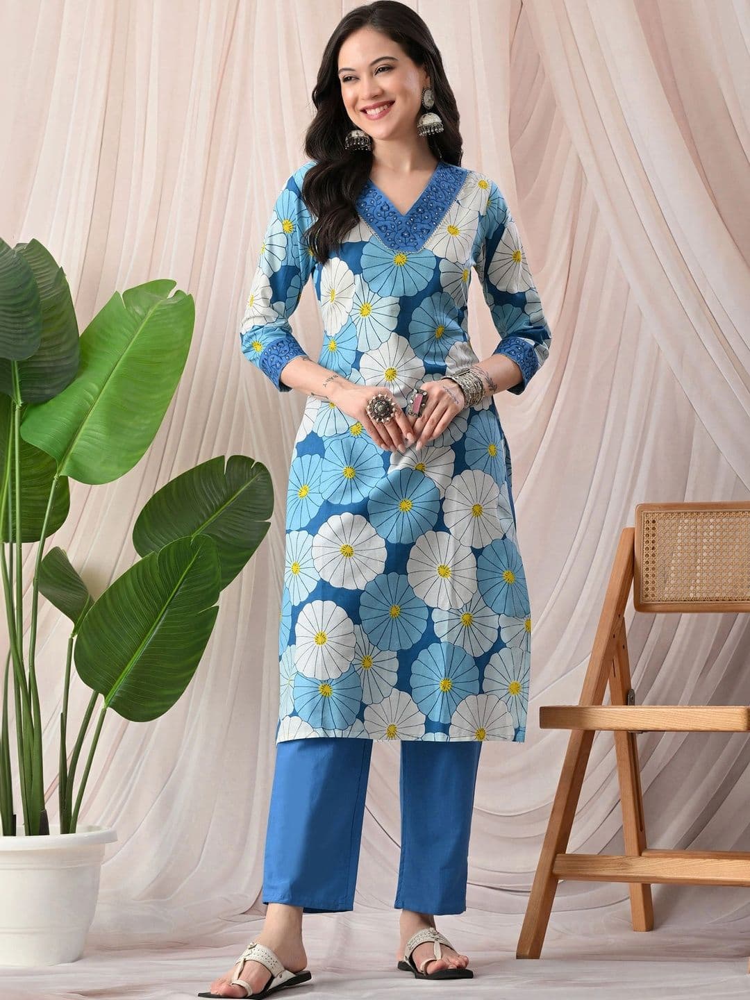 KJFAB Women Floral Printed Regular Pure Cotton Kurta with Trousers - view 1