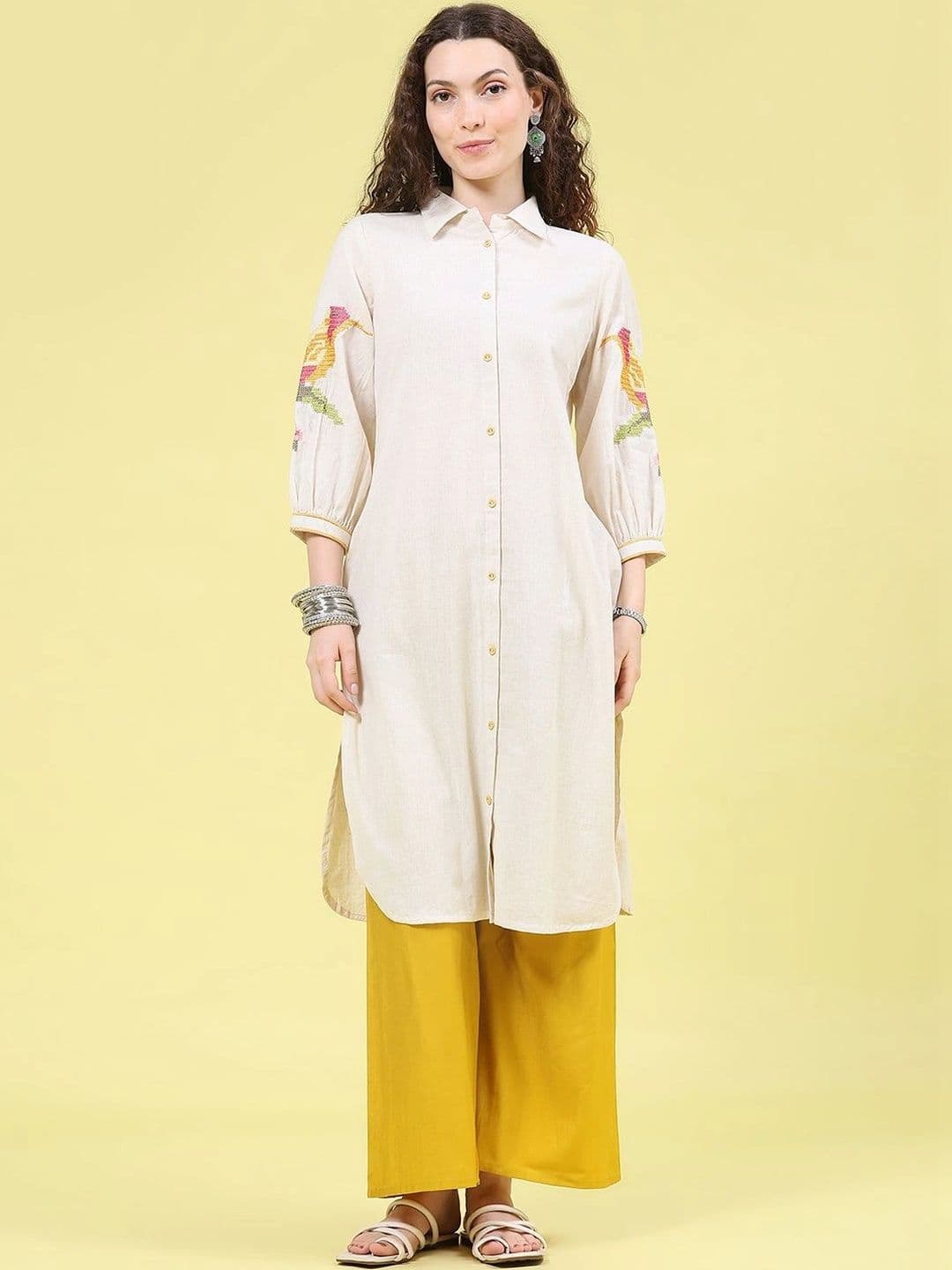 LIMEROAD Women Embroidered Thread Work Kurta - view 1