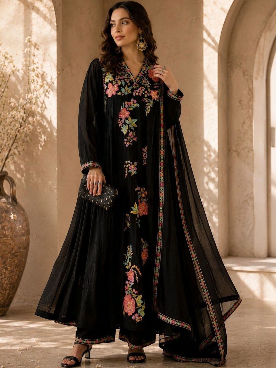 Sangria Women Floral Embroidered Regular Thread Work Kurta with Palazzos & With Dupatta - view 1