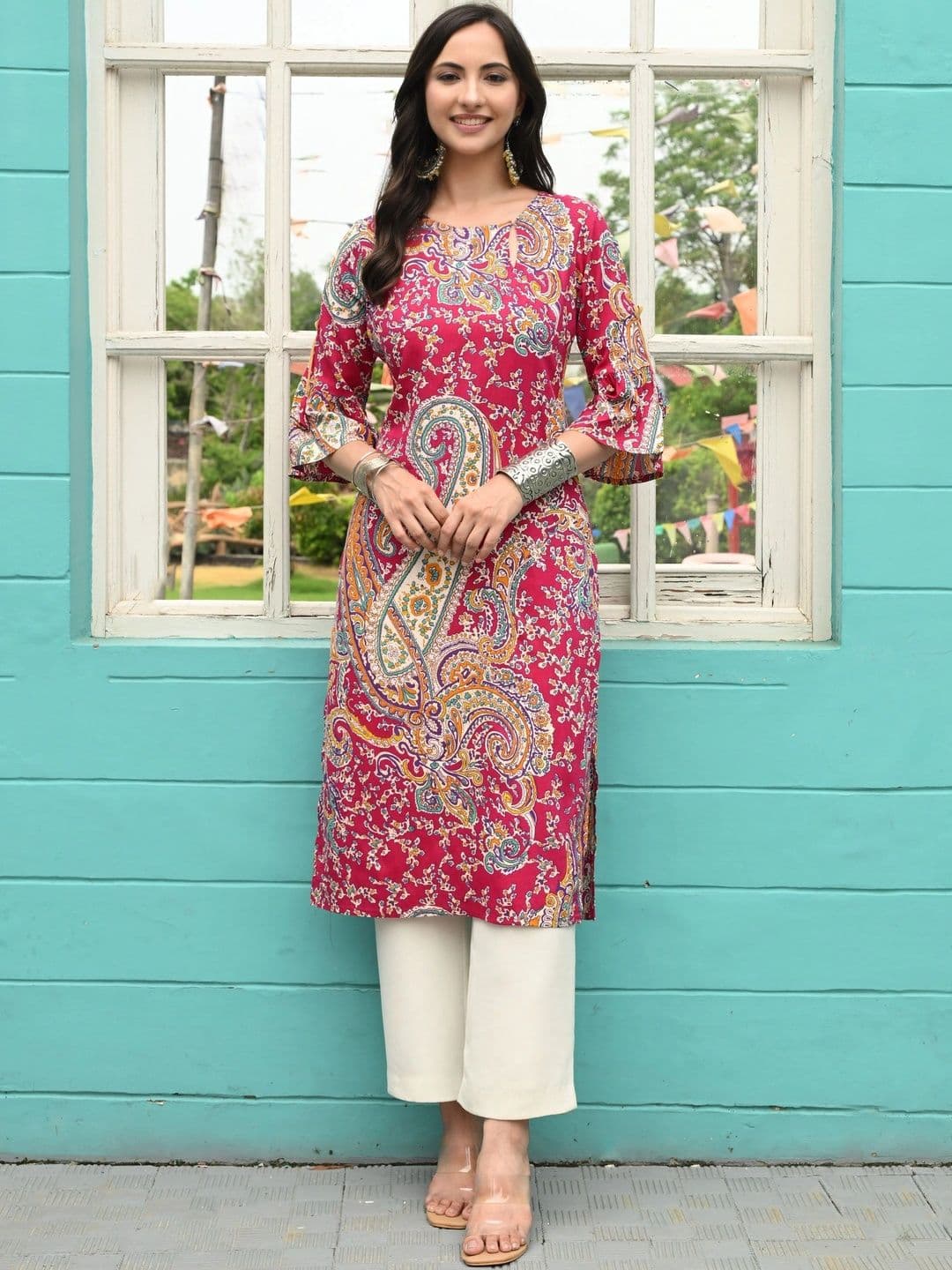 Sangria Women Paisley Printed Flared Sleeves Kurta - view 1