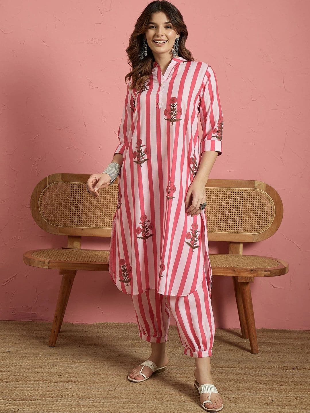 InWeave Women Printed Regular Pure Cotton Kurta with Patiala - view 1