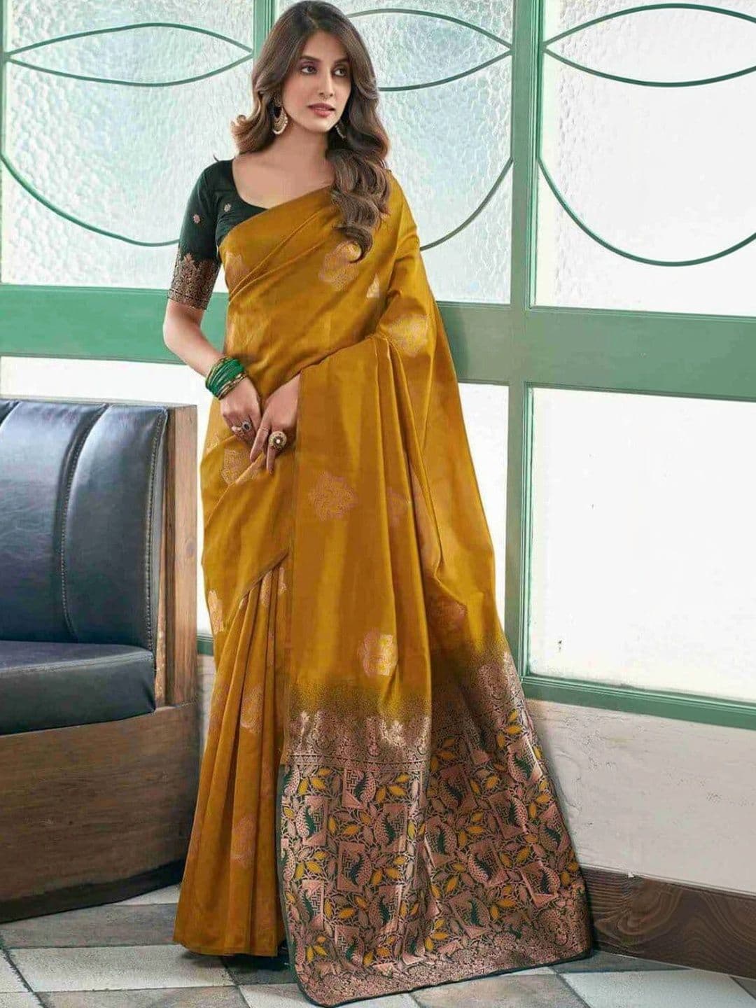 Sangria Floral Zari Silk Blend Designer Saree - view 1