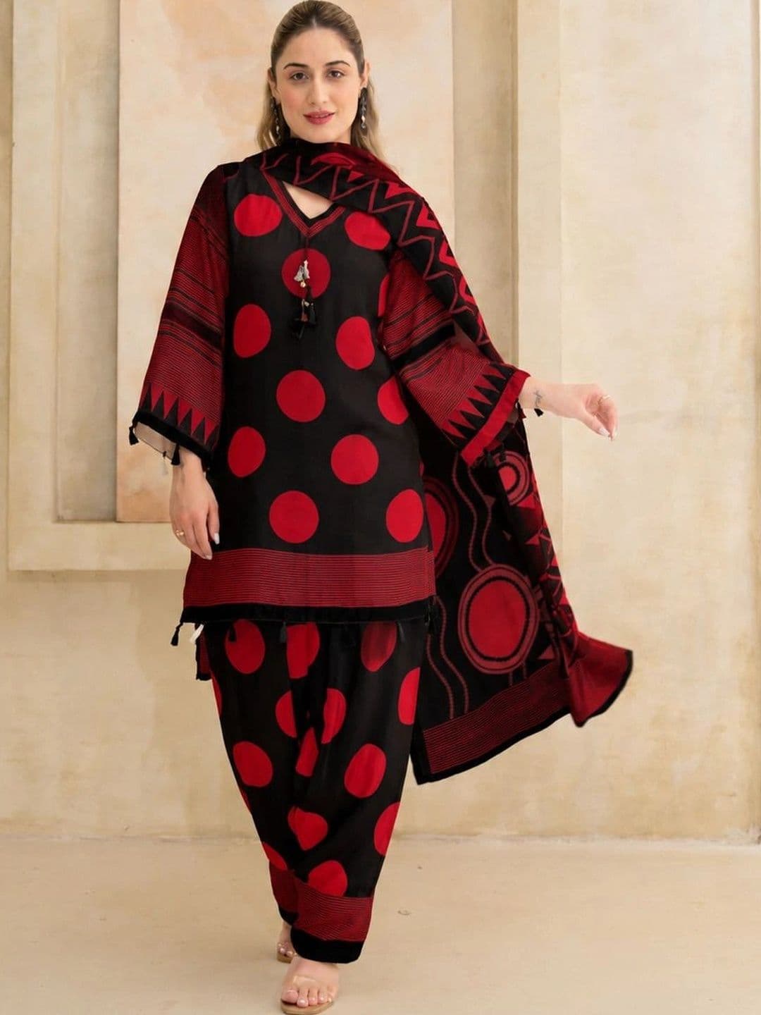 Sangria Women Printed Regular Kurta with Patiala & With Dupatta - view 1