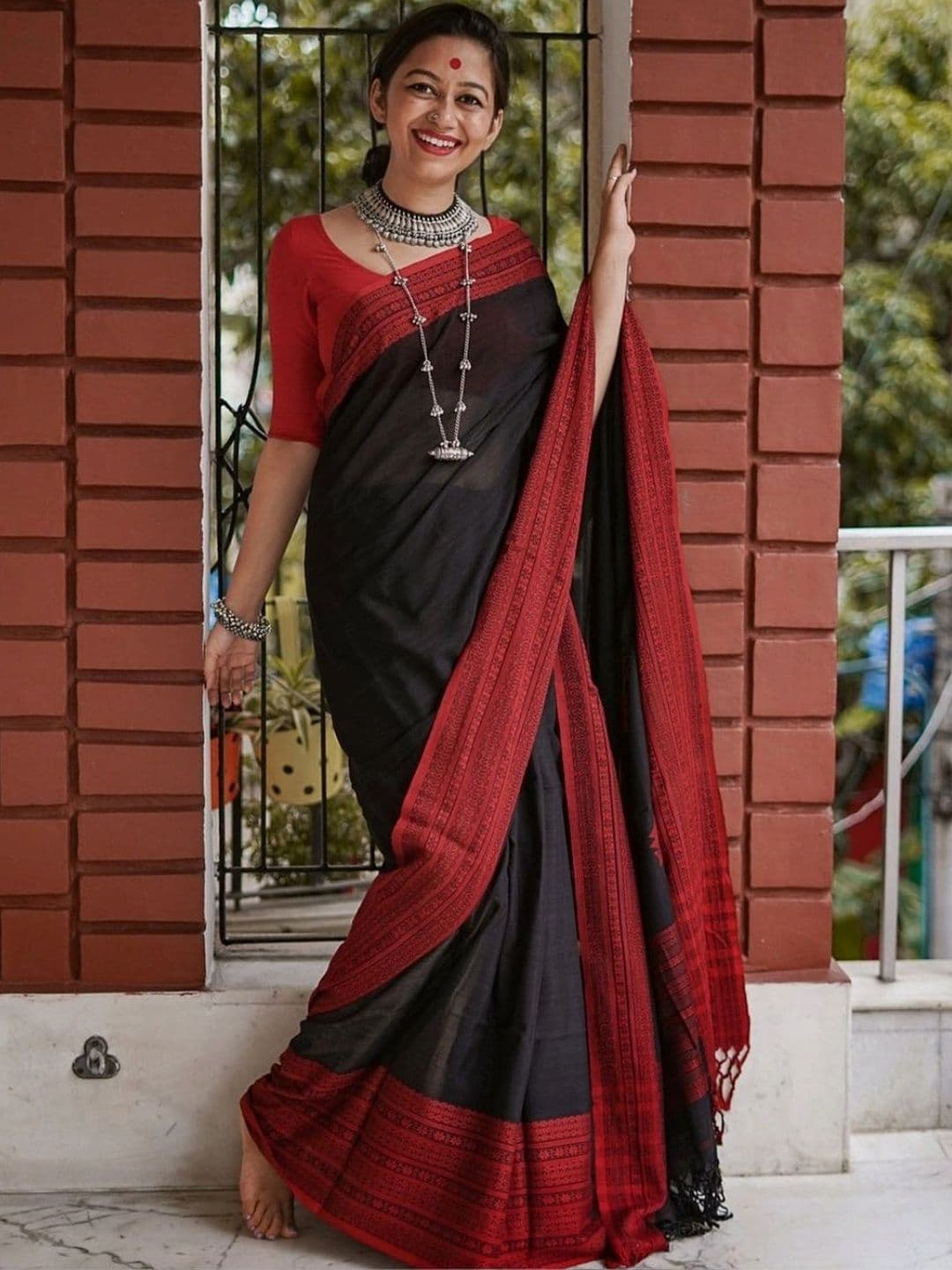Sangria Woven Design Linen Blend Designer Saree - view 1