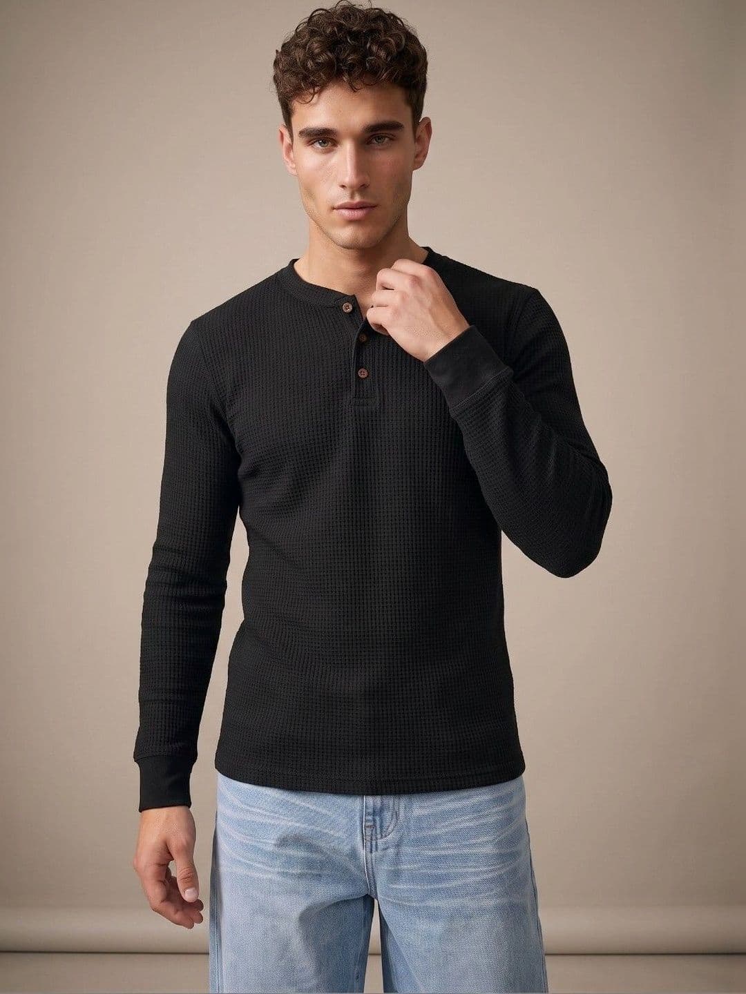 glitchez Men Henley Neck Solid T-shirt - view 1
