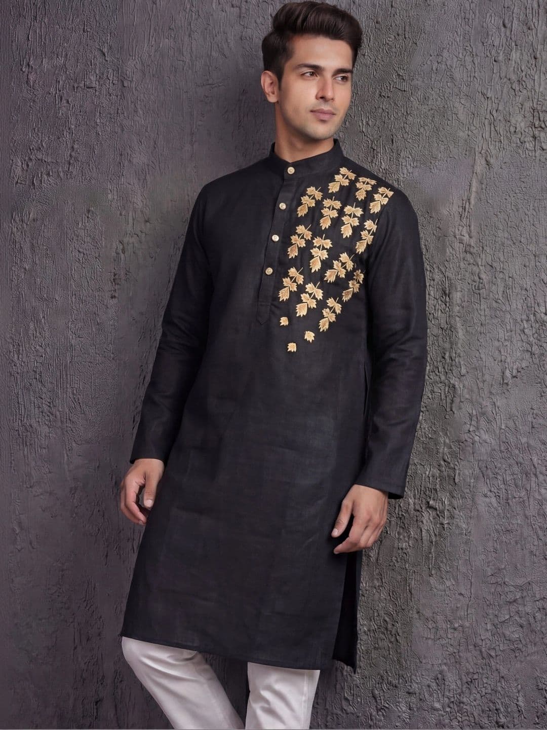 Tibra Collection Men Embroidered Thread Work Kurta - view 1