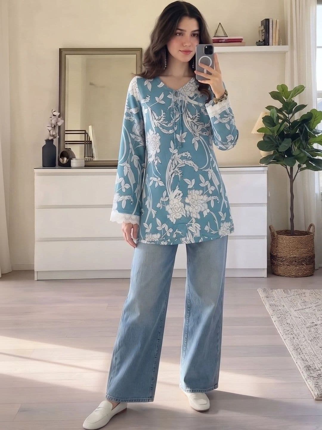 THE FASHION HUB Floral Printed Kurti - view 1