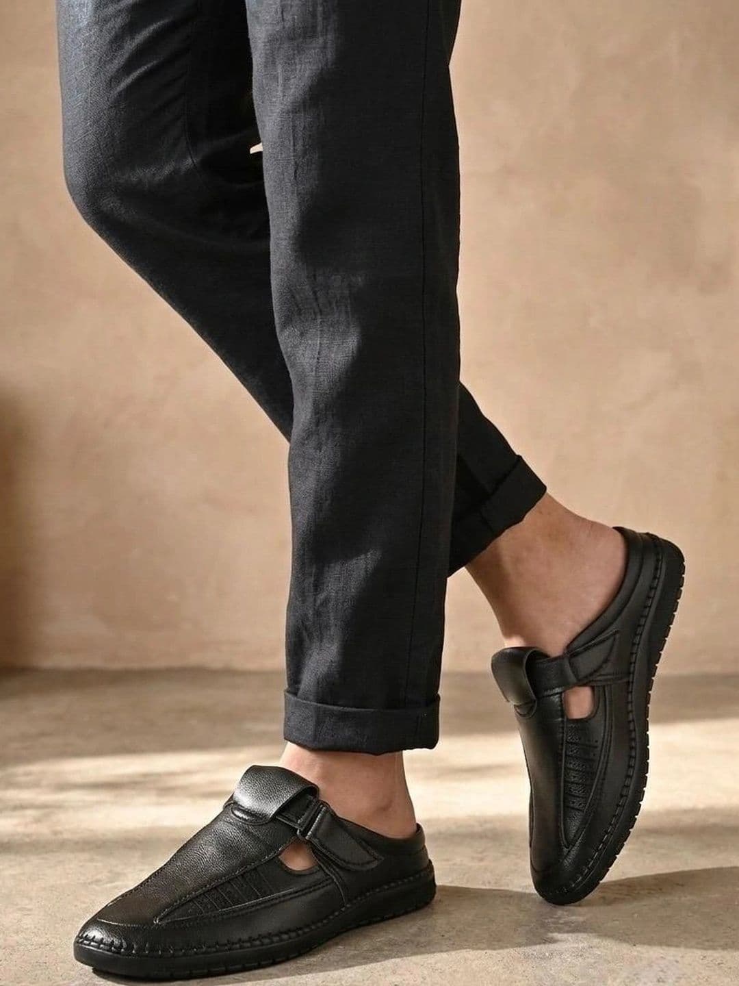 HERE&NOW Men Shoe-Style Sandals - view 1
