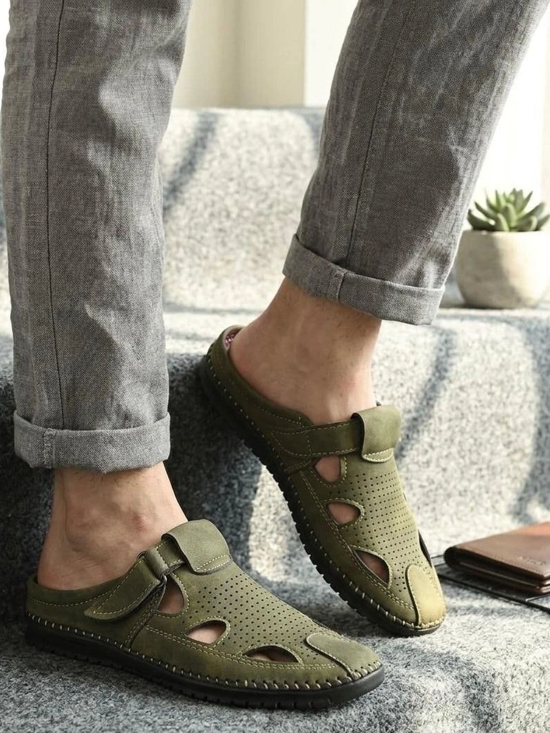 HERE&NOW Men Shoe-Style Sandals - view 1