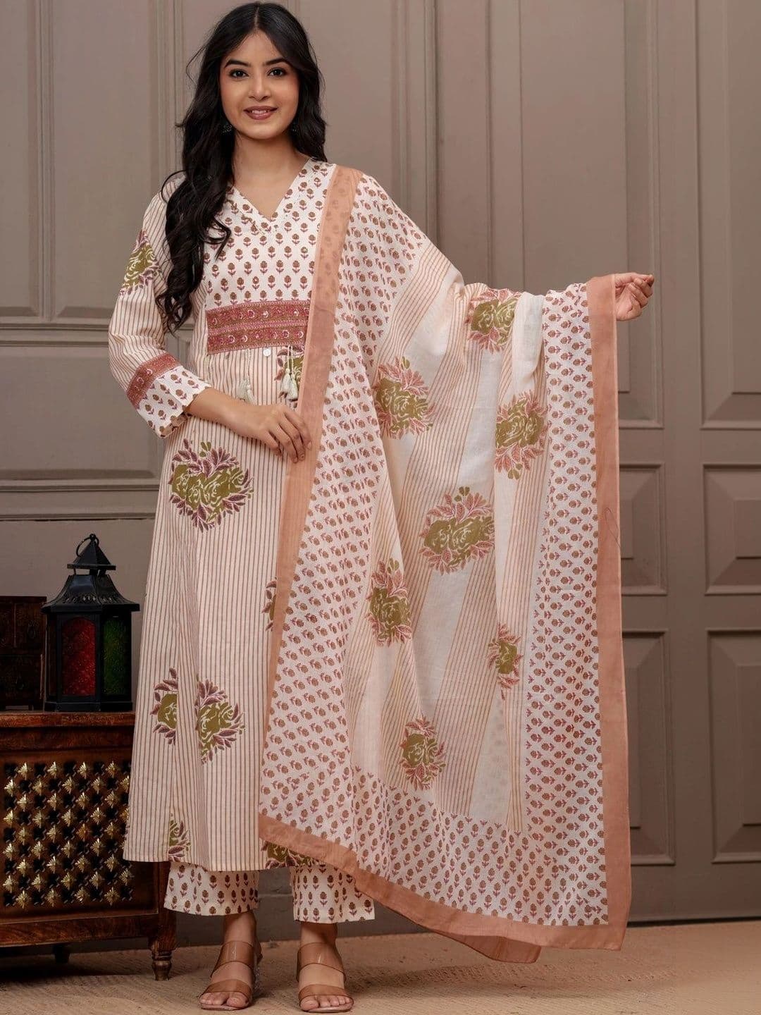 Rasokurti Women Ethnic Motifs Printed Regular Pure Cotton Kurta with Trousers & With Dupatta - view 1