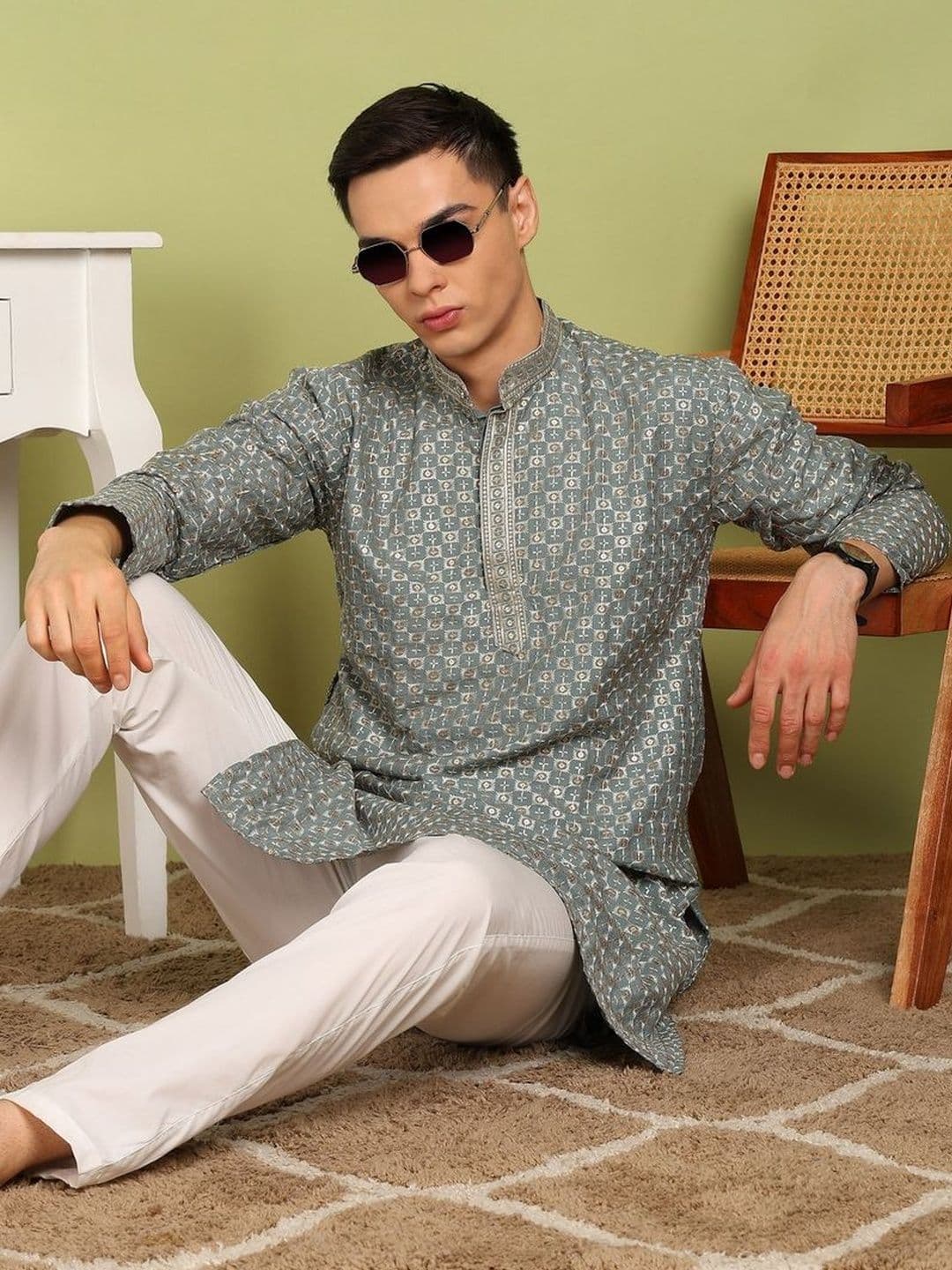Anouk Mirage Men Geometric Embroidered Thread Work Kurta - view 1