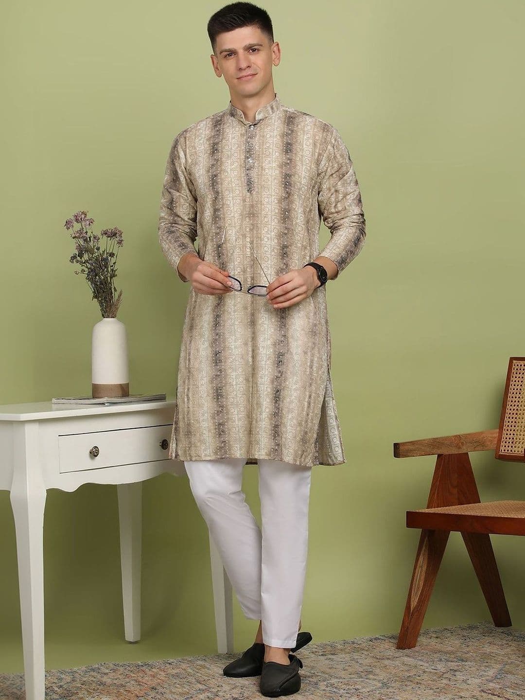 Anouk Mirage Men Floral Embroidered Kurta - view 1