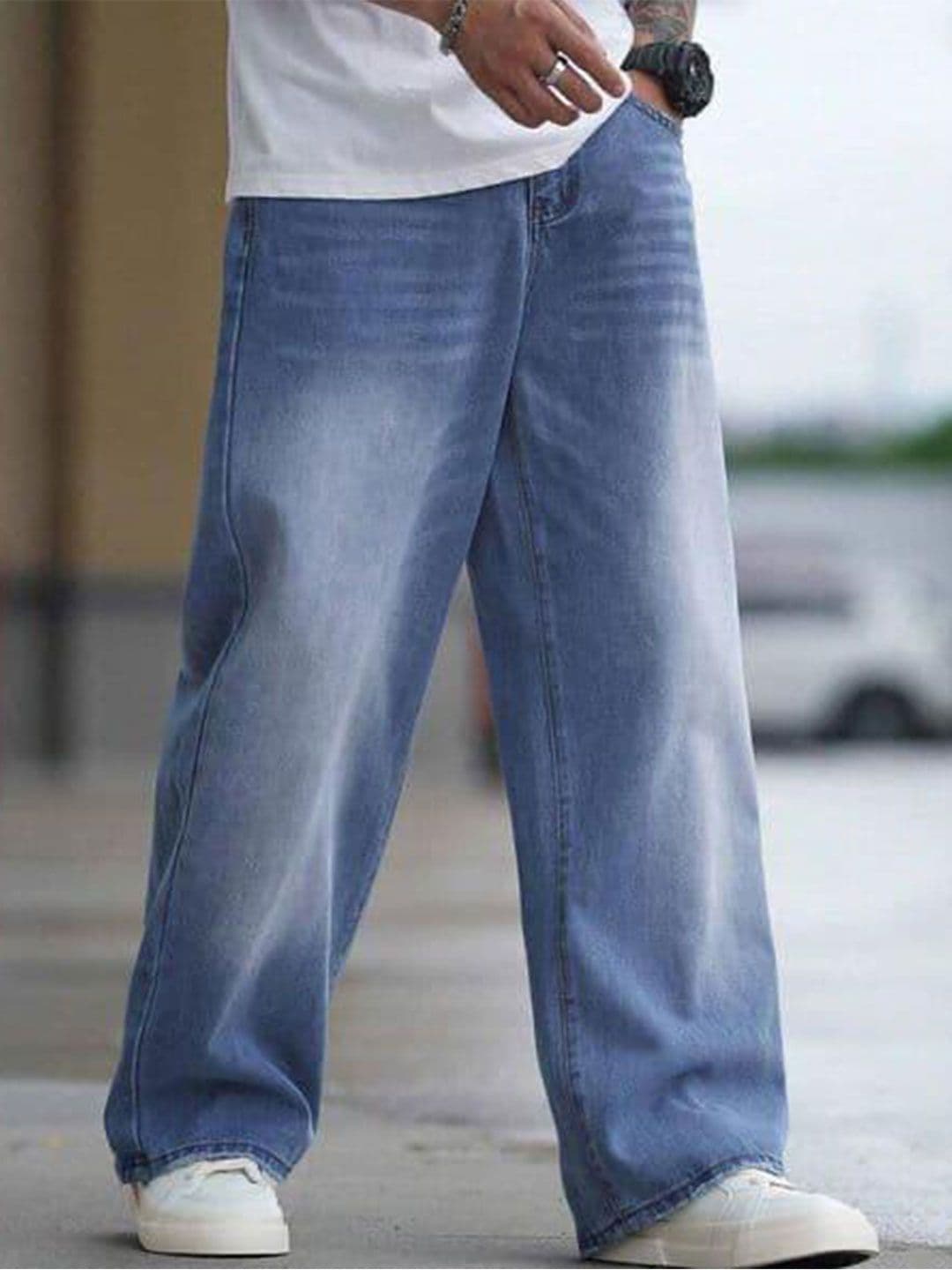 me Queen Men Straight Fit Mid-Rise Light Fade Jeans - view 1