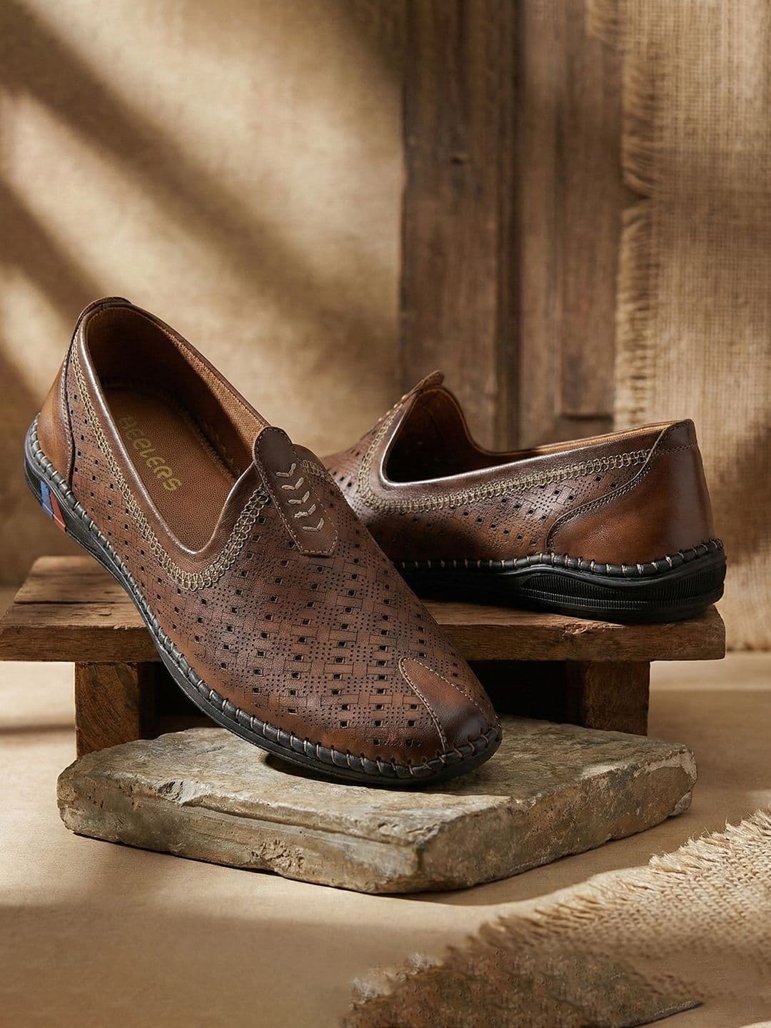 Liberty Fortune Men Black & Tan Cushioned Slip-On Smart-Casual Loafers - view 1