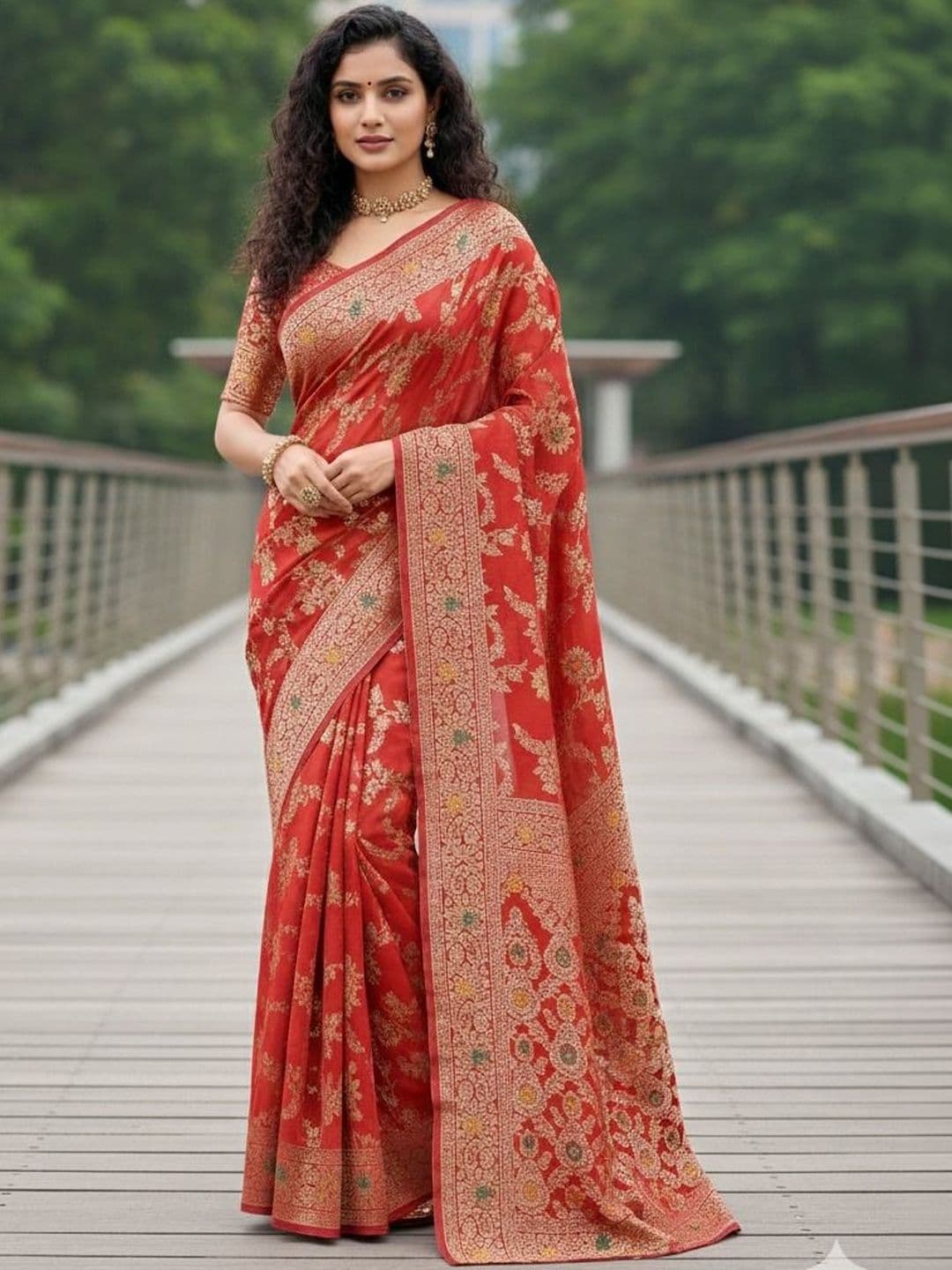 HERE&NOW Ethnic Motifs Zari Art Silk Heavy Work Banarasi Saree - view 1