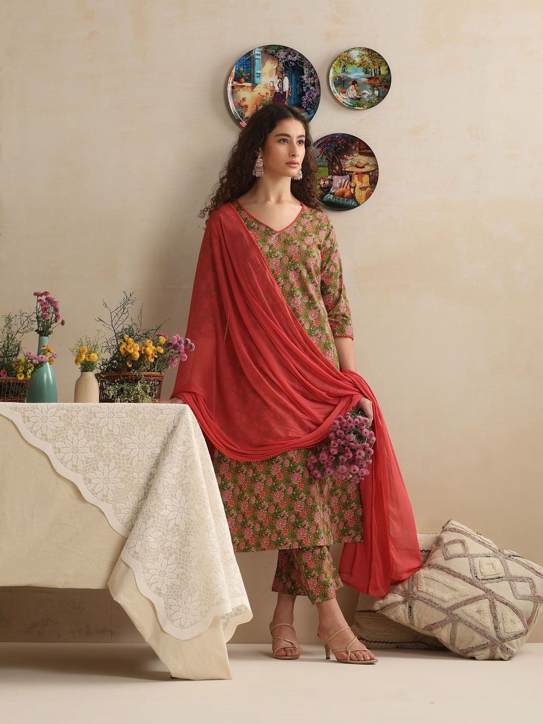 Khushal K Women Floral Printed Regular Pure Cotton Kurta with Trousers & With Dupatta - view 1
