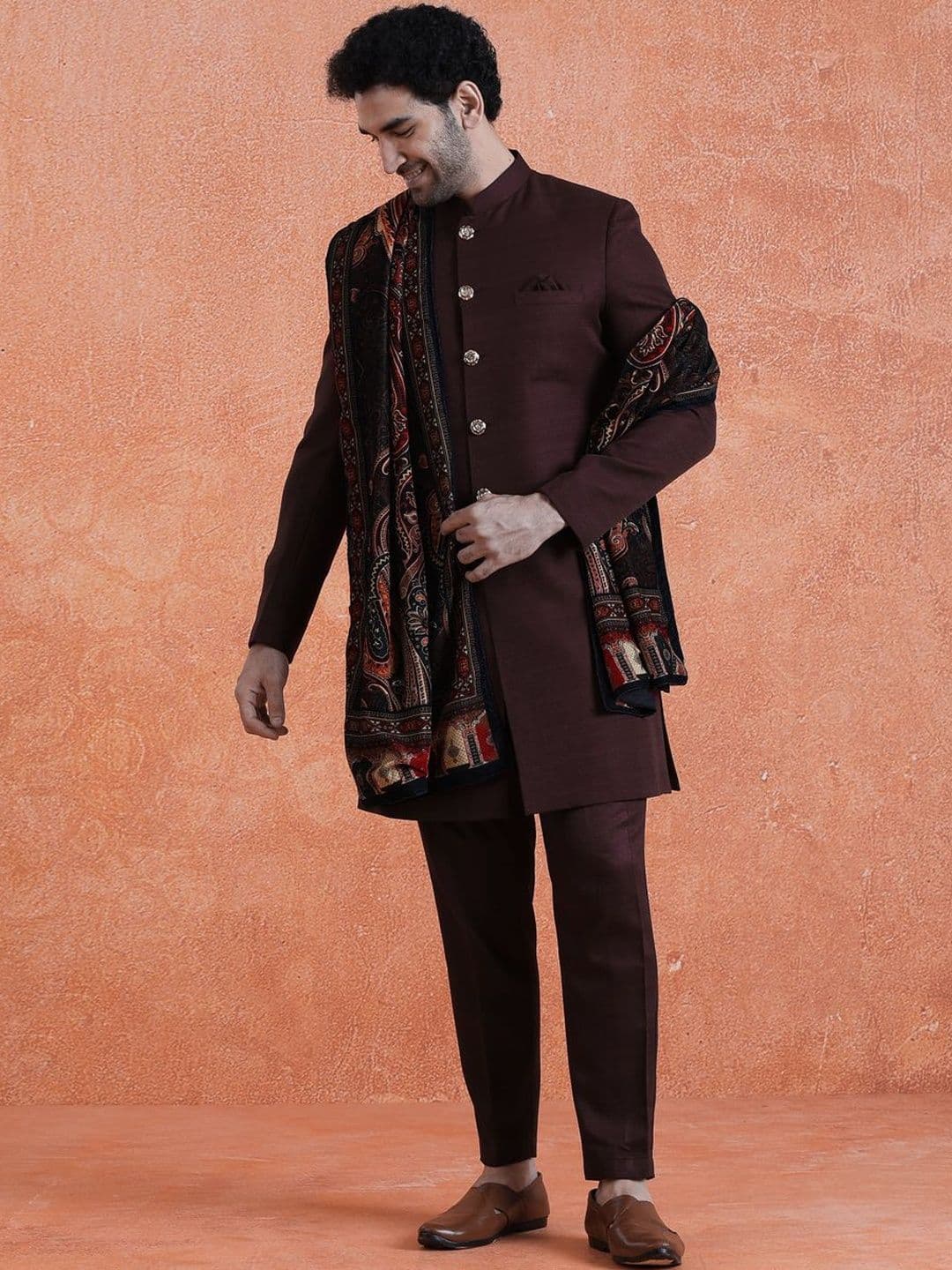 KISAH Mandarin Collar Sherwani With Dupatta