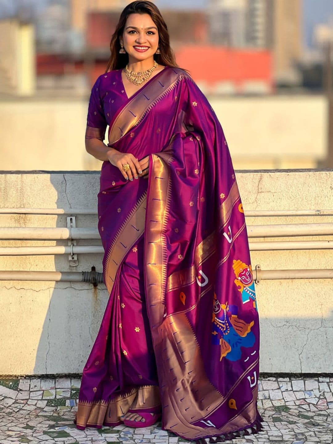 CP TEXTILE Ethnic Motifs Zari Art Silk Handloom Paithani Saree - view 1