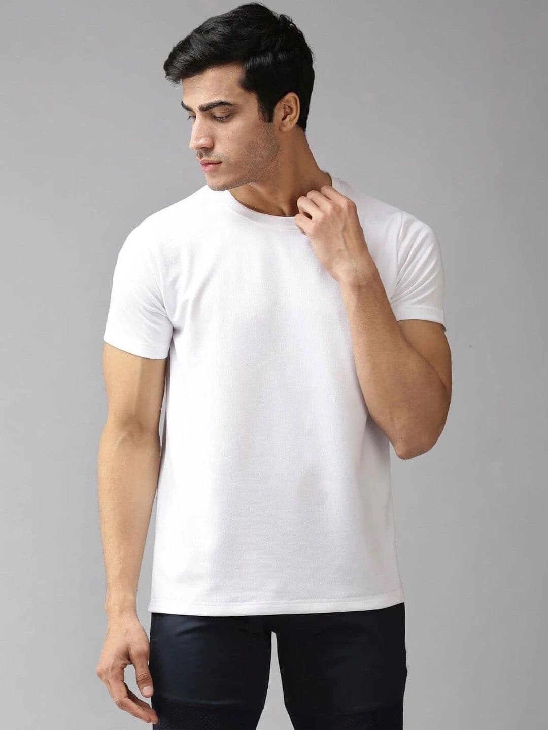 Le Werks Men Slim Fit T-shirt - view 1